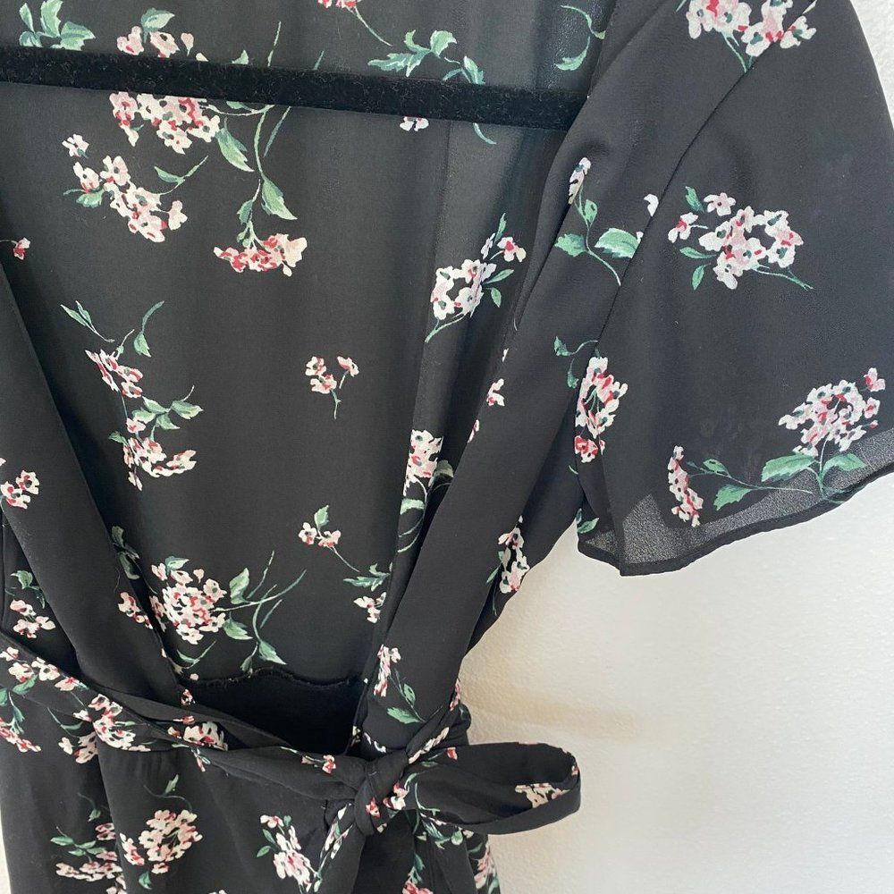 Abercrombie and Fitch Y2K 90s Style Black Floral Short-Sleeve Wrap Dress Size XS - Picture 4 of 7